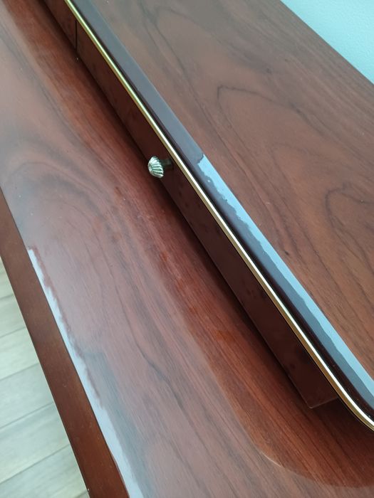 Cómoda + 2 Cabeceiras ...para desocupar