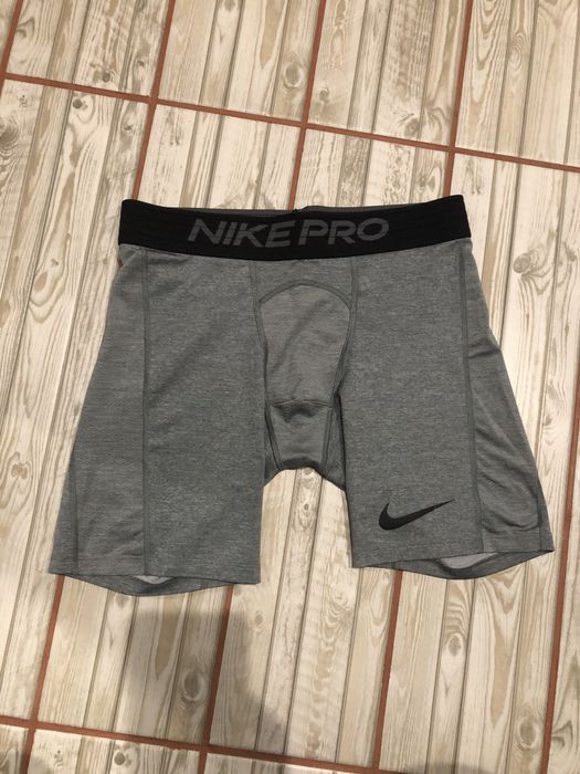 Компрессионные, термо шорты Nike PRO