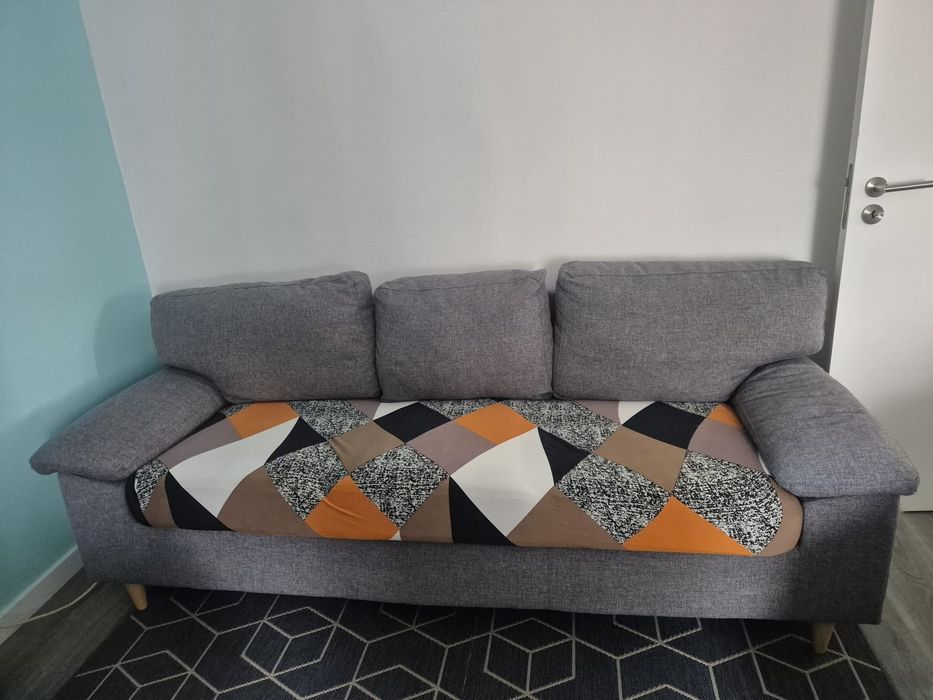 Vendo sofás cinzentos