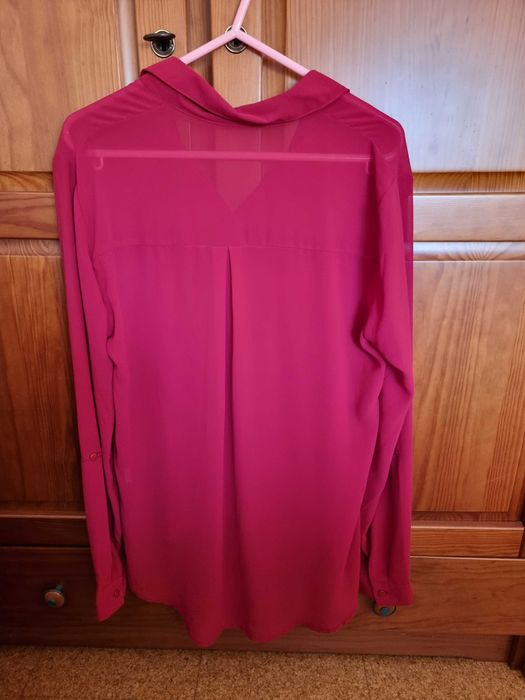 Camisa vermelha escura com transparência Primark, tamanho 38