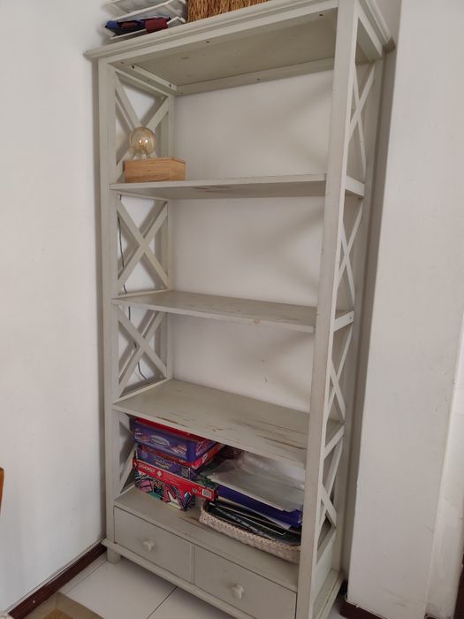 Estante com gaveta - Ler descrição