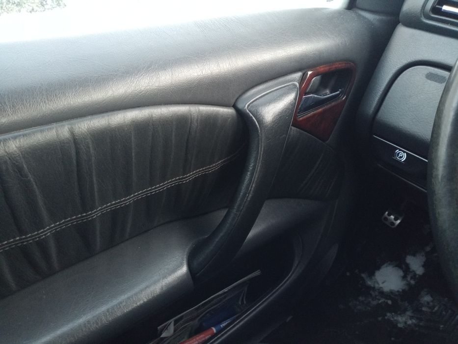 Samochód Mercedes ML 163