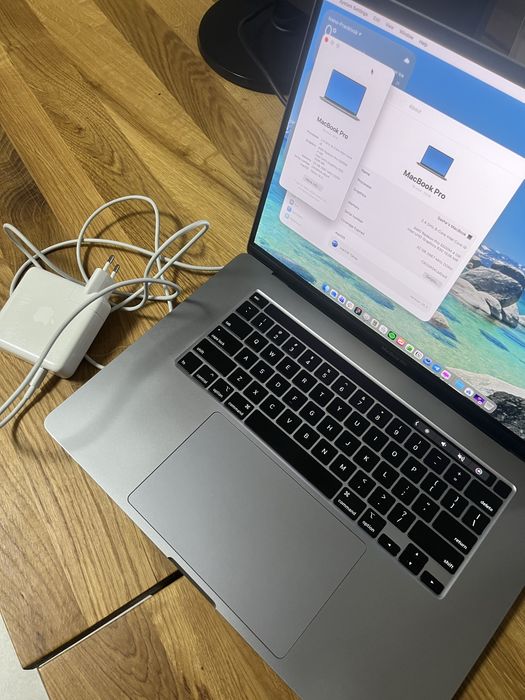 ТОП Macbook Pro 16" 2019 Intel i9 /Radeon Pro 5500M 4GB / 32 GB RAM