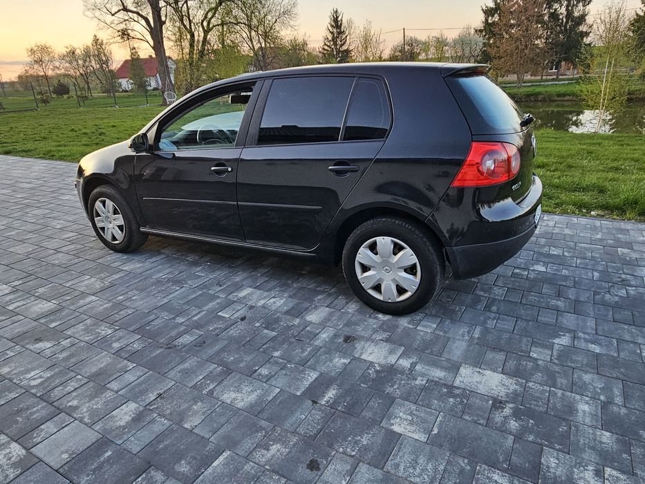 Volkswagen Golf 5 2.0 tdi 140km 2003 rok, climatronic