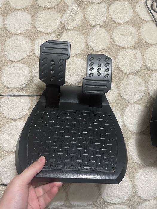 Trustmaster T80 ediçao Ferrari 488 GTB