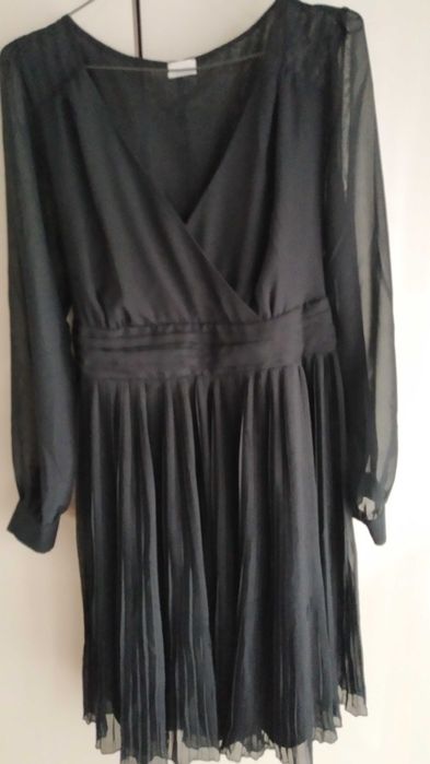 Czarna elegancka sukienka r.XL