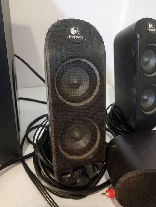 Głośniki Logitech X-530-uszkodzone