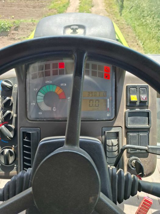 CLAAS Renault Ares 720 rz.