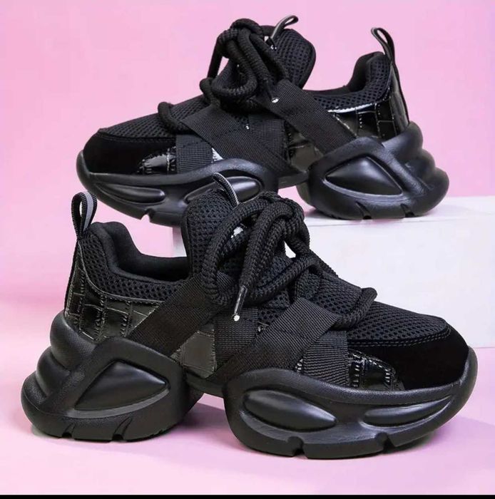 Кросовки женские черные