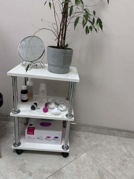 Косметична етажетка-візок