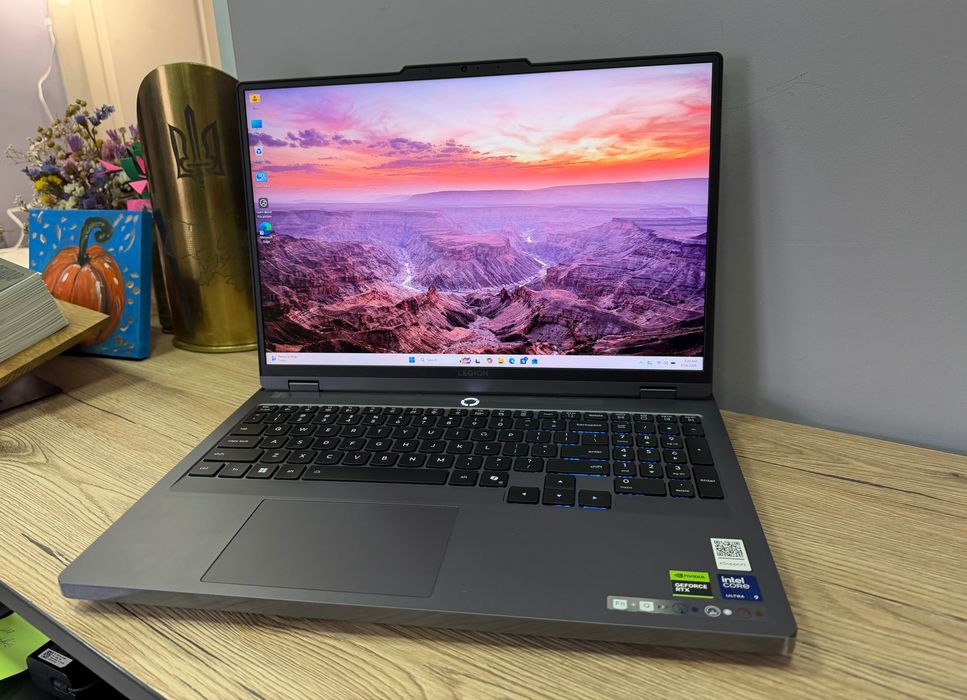 Lenovo Legion 5 ULTRA 9 275HX /32 Ram/ 1TB/ 5060/ WQXGA 240 Hz