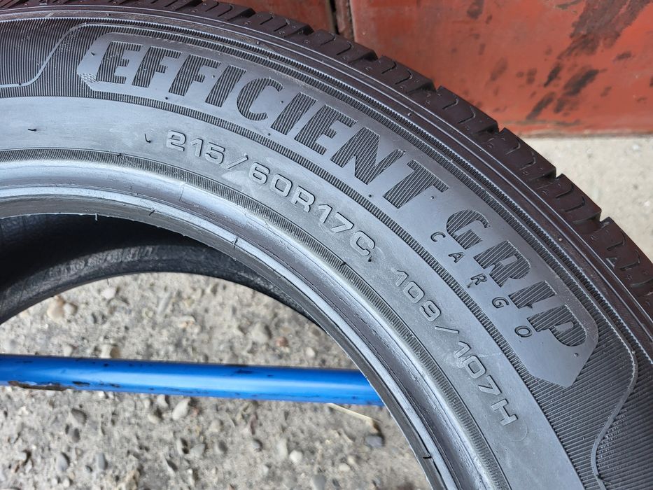 215/60/17C R17C GoodYear EfficientGrip 2шт ціна за 1шт літо шини