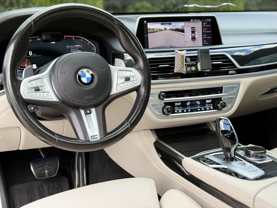 BMW 750 M Performance