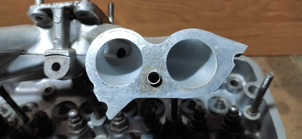 Головка ГБЦ ВАЗ 21011 2101-2107 с расточенными каналами