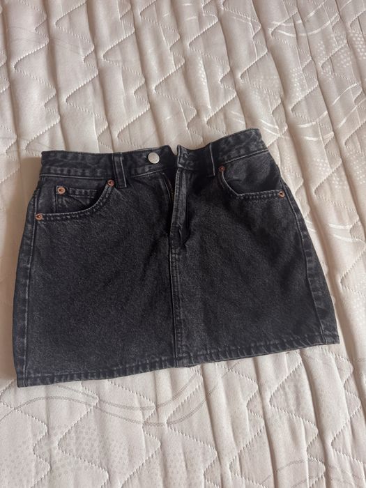 Продам спідницю Stradivarius XS