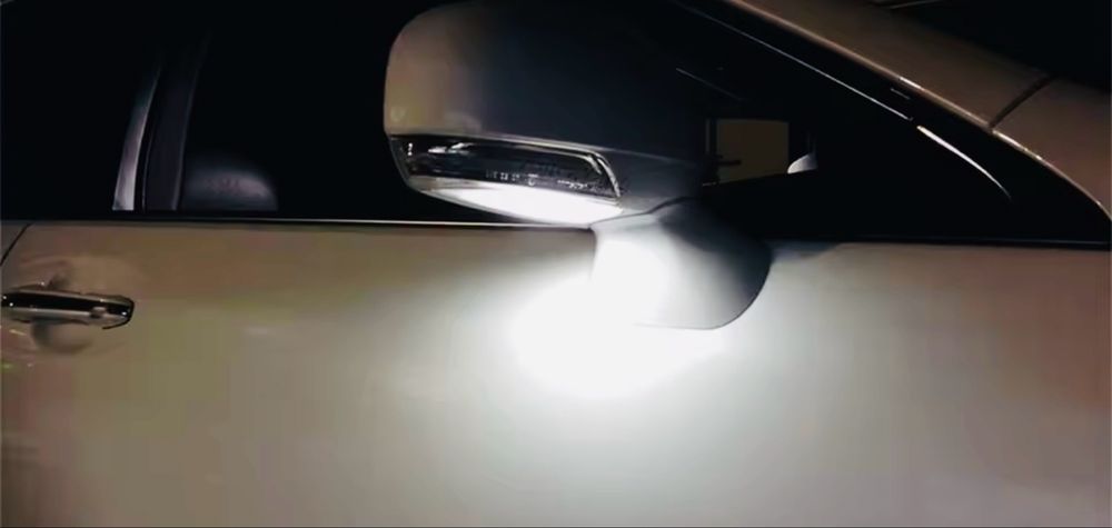 Підсвітка в дзеркала Volvo S60 S80 V70 XC70 XC90