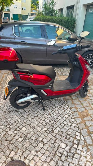 Scooter Elétrica Nova