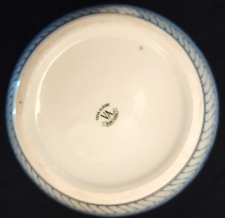 Jarra, pote com tampa,  porcelain art Vista Alegre 1980/92