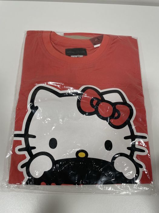 T-shirt Hello Kitty, saco/tote transparente com fecho + necessaire