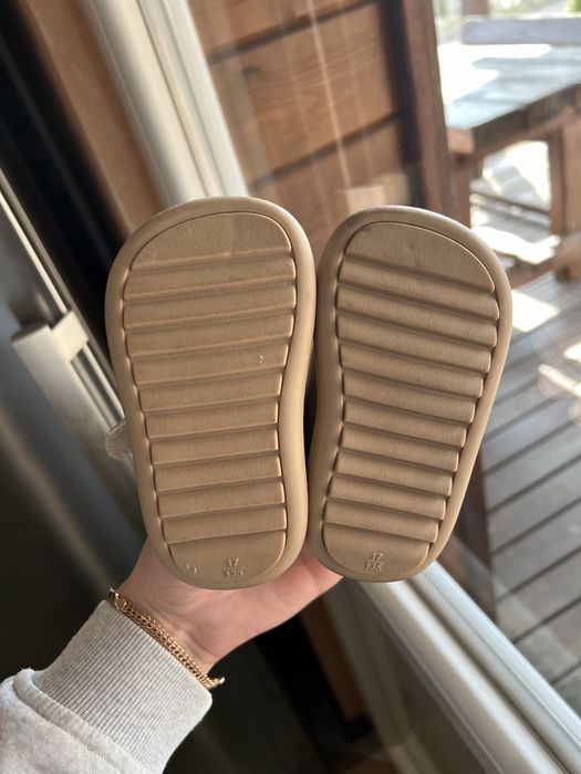 Костюмчик на дівчинку