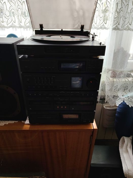 Wieża stereo UNIVERSUM