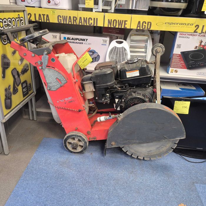 Przecinarka do betonu z silnikiem Honda; Komis Jasło Igielna