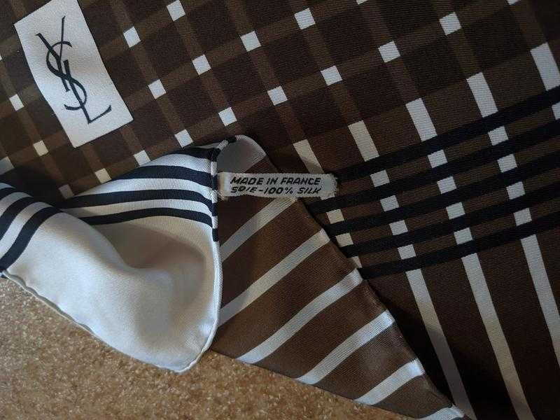 Шелковый платок Yves Saint Laurent Silk Scarf