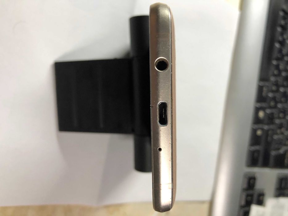 телефон SAMSUNG SM-J510H робочий 2/16