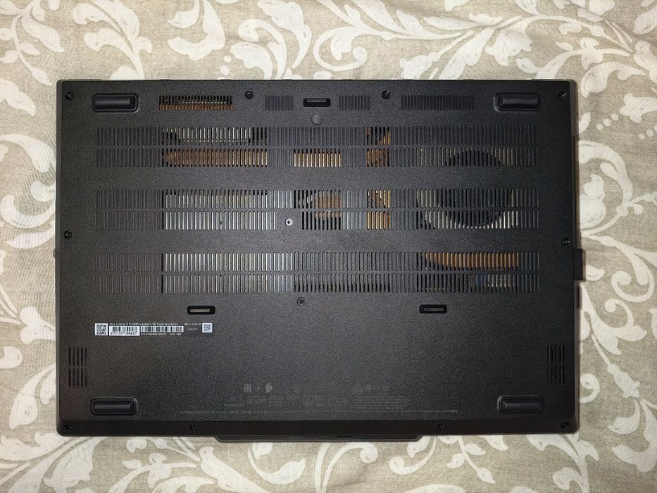 MSI CYBORG 15 troco em torre