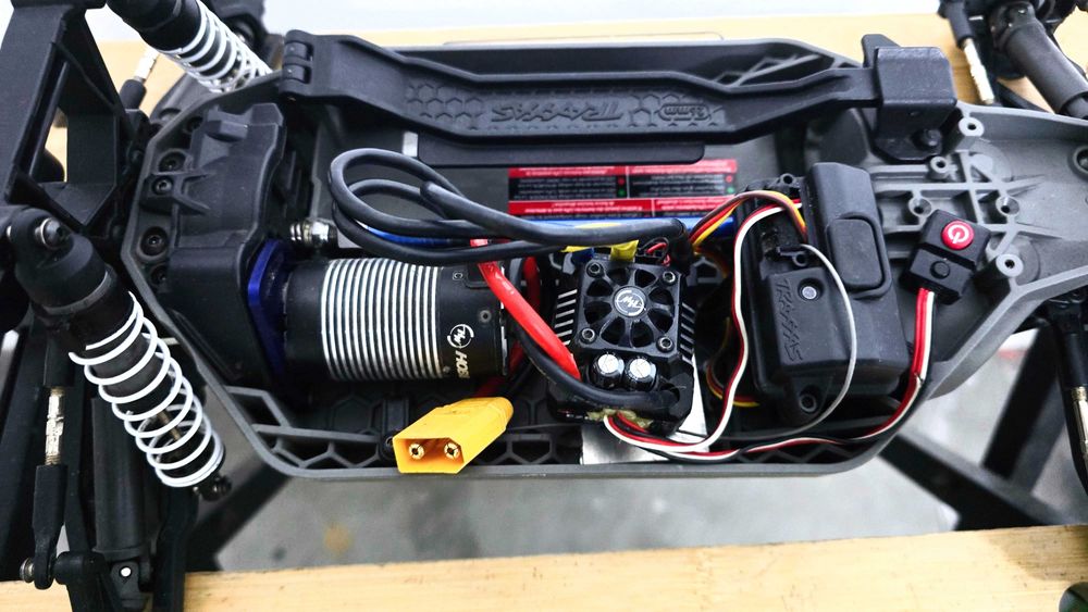 Traxxas Rustler Vxl - Hobbywing max 10 - Como novo
