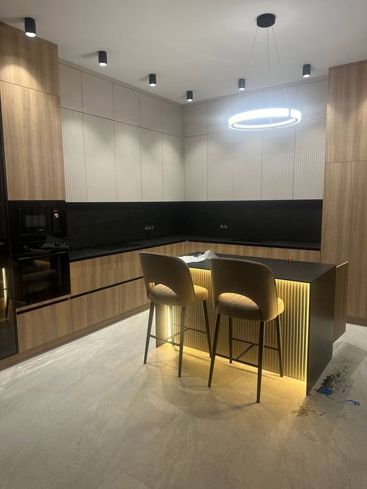 Кухні, шафи-купе, гардеробні під замовлення / Виробник, під ключ