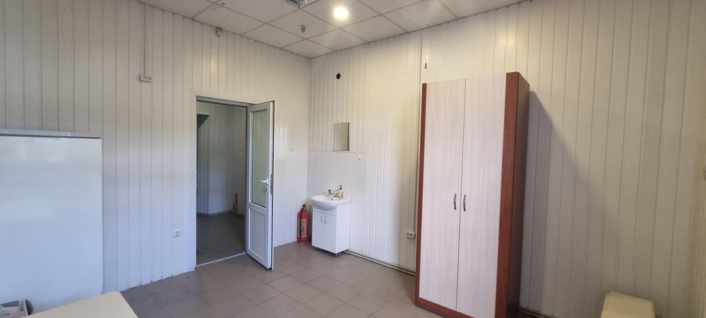 Продається комерційне приміщення. Ринок.