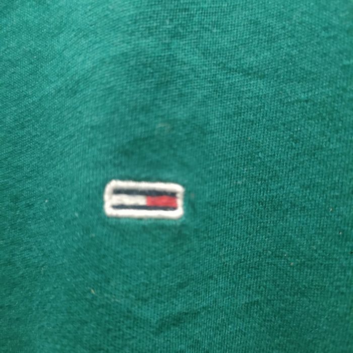 T-shirt koloru zielonego