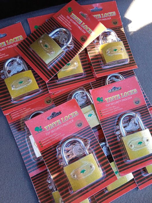 Cadeados por apenas 2.25€.