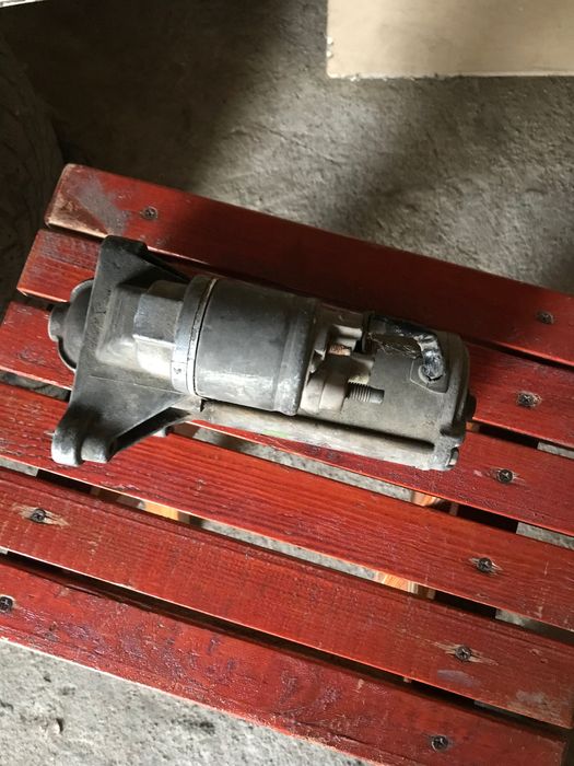 Стартер Reno Valeo б/у