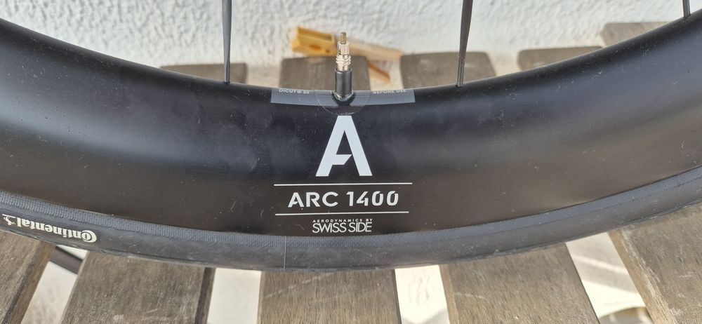 Rodas DT Swiss ARC 1400 perfil55 28"