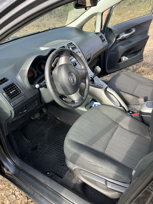 Продам Тойота ауріс