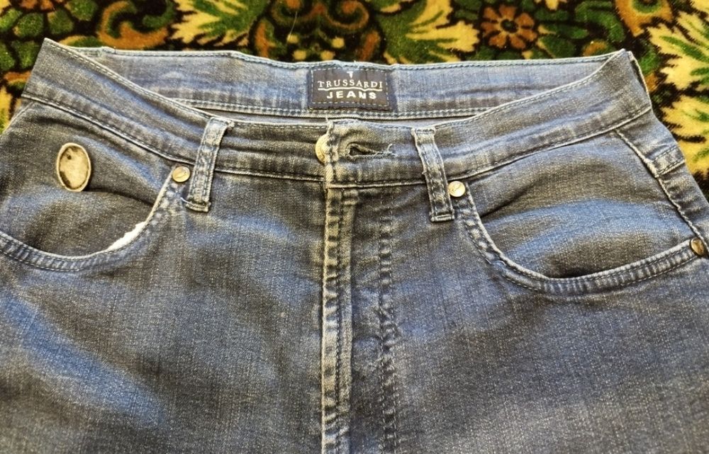 Oryginalne włoskie jeansy damskie Trussardi