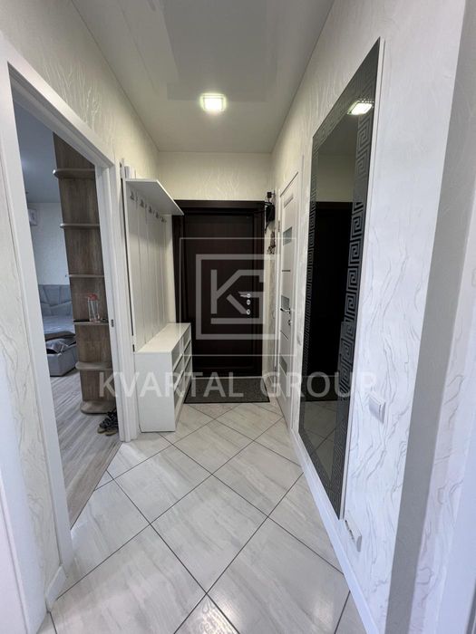 Класна 2 кімнатна квартира з новеньким ремонтом . БУЧА