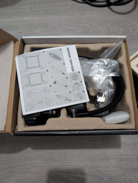 Cooler Master Seidon 120V Ver.2 – Watercooling AIO 120mm (Intel / AMD)