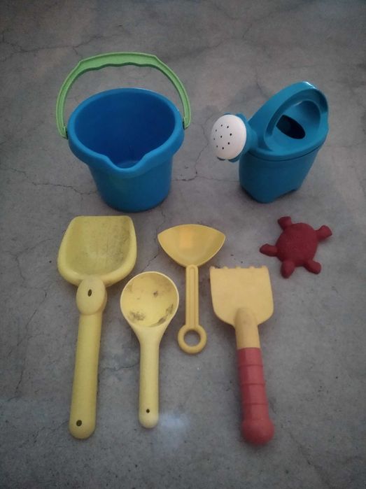 Conjuntos de brinquedos / jogos de praia 10+ peças