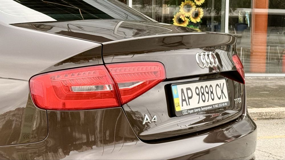 Продам Audi A4 официал