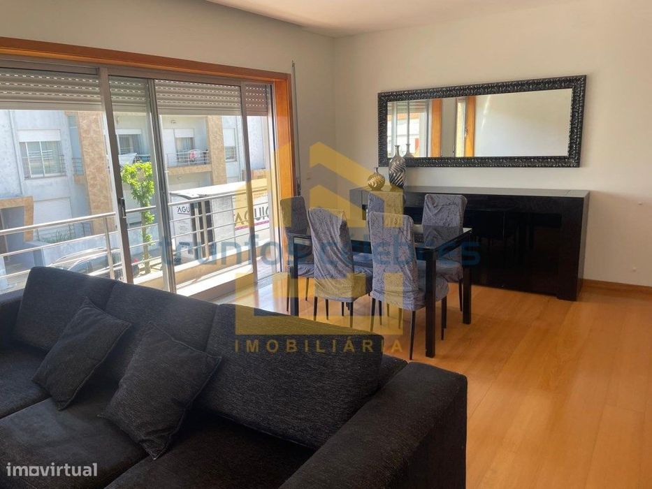 T2 com 3 Frentes e Garagem Fechada |Arvore -Vila do Conde