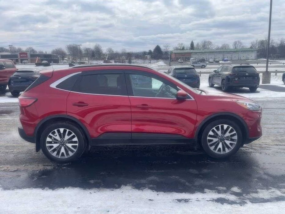 Ford Escape Titanium      2021