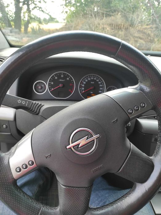 Opel Vectra Kombi, diesel.