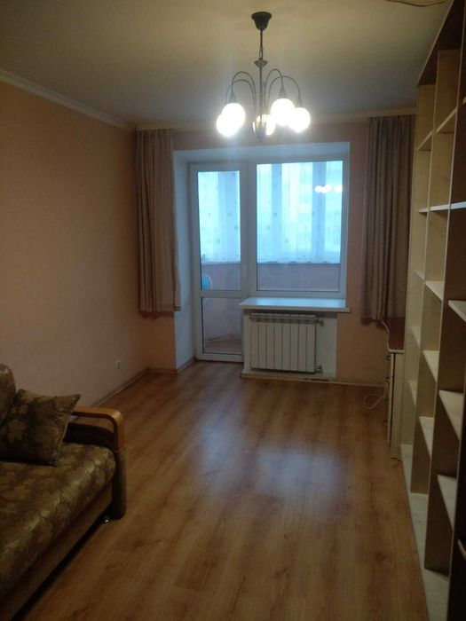 (3) Продам 2-кімнатну квартиру на Поділлі 1736