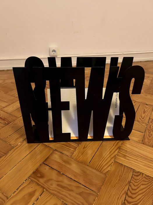 porta revista NEWS