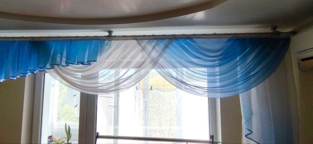 Ламбрикени 3ярусний на петлях липучках  3м біло-синій