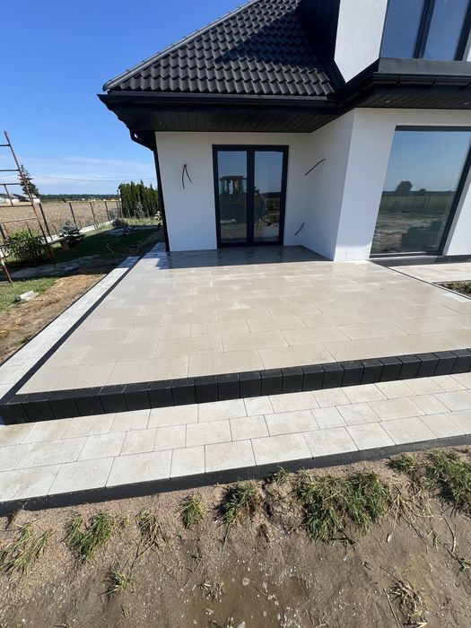 Układanie kostki brukowej