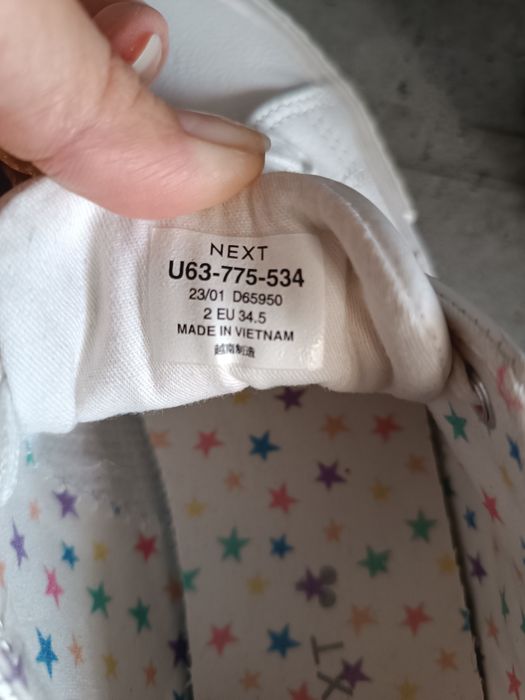 Взуття для дівчинки